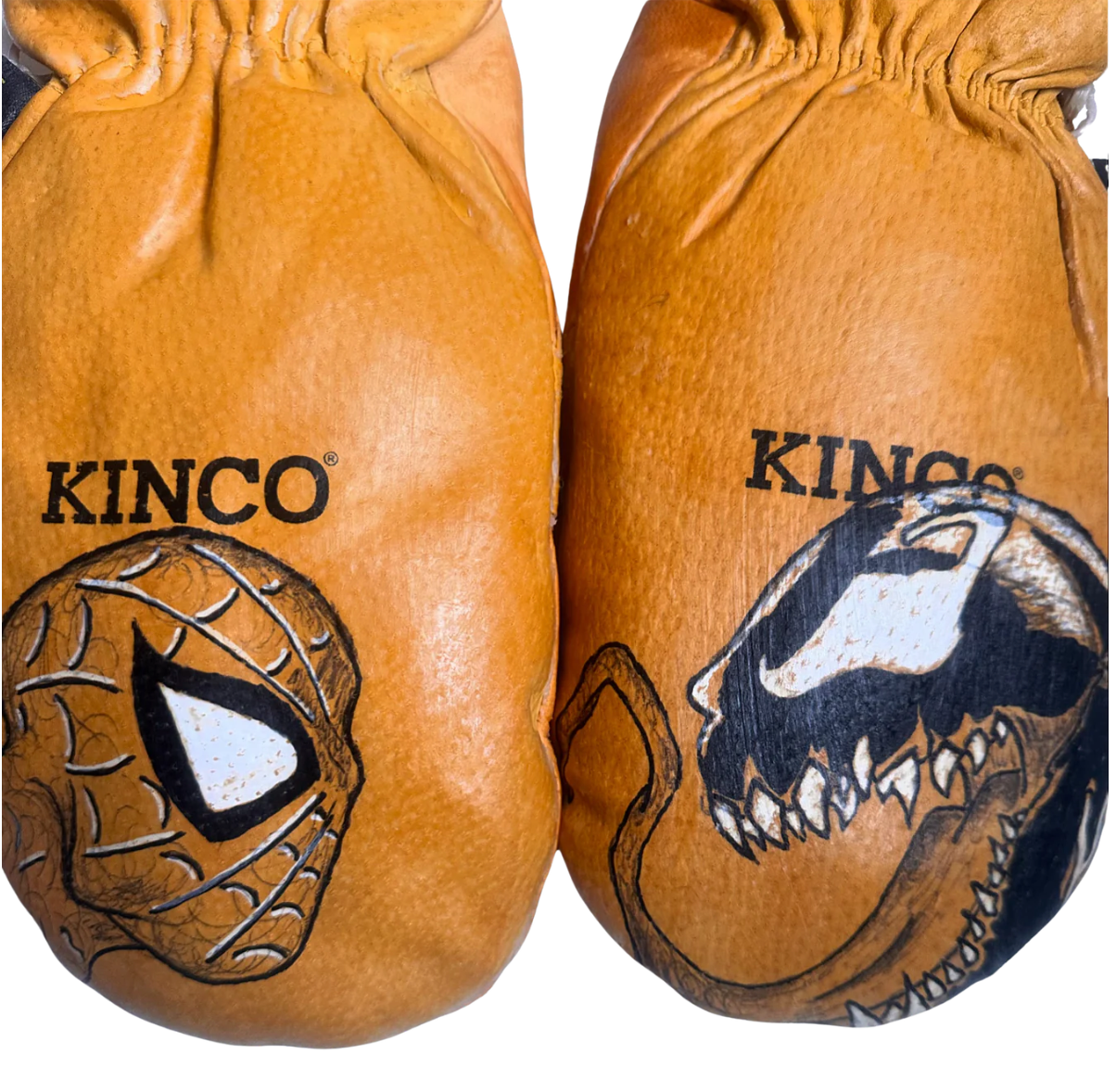 Kustom Mitts - Spiderman & Venom (Tan)